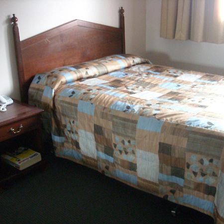 Grand Motel Saint-Hubert Longueuil Eksteriør bilde