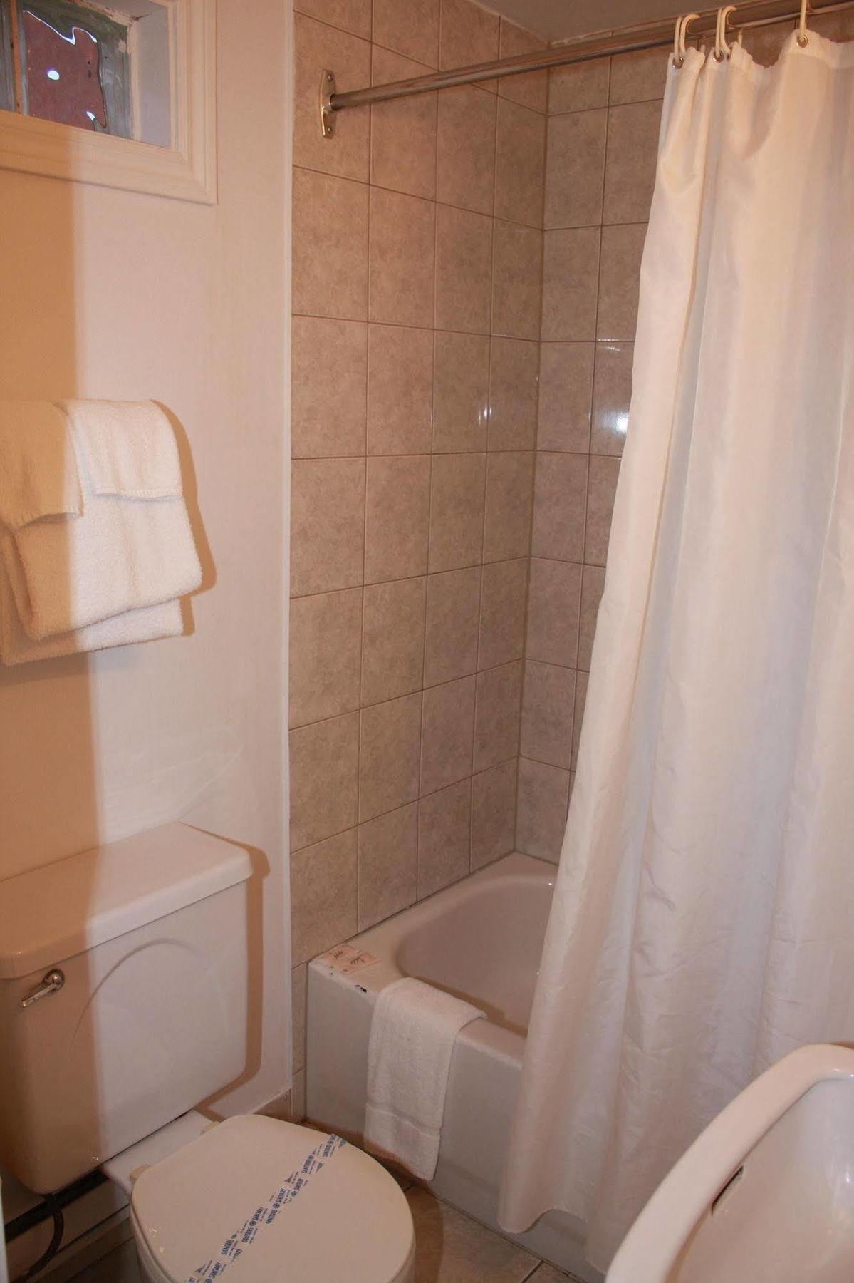 Grand Motel Saint-Hubert Longueuil Eksteriør bilde