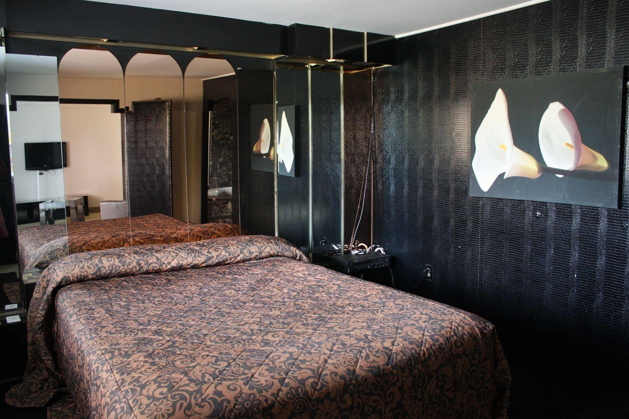 Grand Motel Saint-Hubert Longueuil Eksteriør bilde